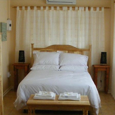 Die Katte Guest House Cottages- Vosburg Exterior foto